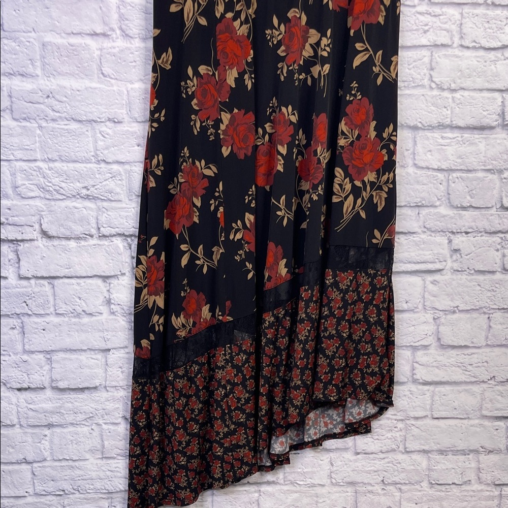 Torrid Floral Asymmetrical Hem Dress short sleeve boho size 3 - Picture 8 of 14